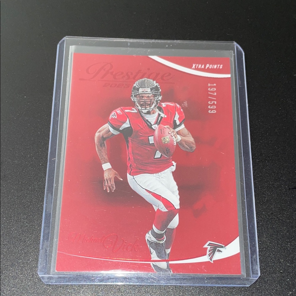 Michael Vick Red Prestige 2013 Football Trading Card
